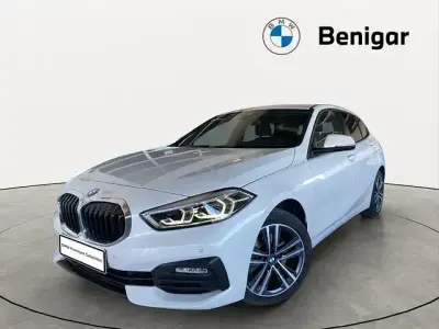 Używany BMW 118 Comfort Edition 150 KM (110 kW) 2021 Biały Hatchback