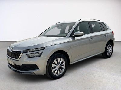 Usado Skoda Kamiq 110 CV (80 kW) 2022 Gris / plata SUV