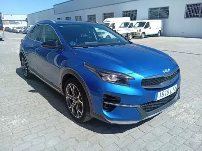 Usado Kia XCeed 141 CV (103 kW) 2022 Azul SUV