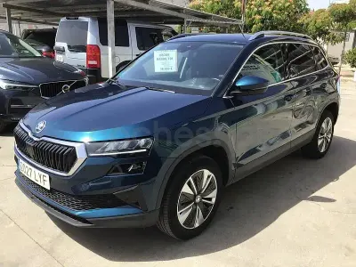 Usado Skoda Karoq Ambition 115 CV (84 kW) 2022 Verde SUV