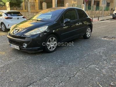 Negro Usado 2006 Peugeot 207 Berlina | 2700 € (Precio justo)