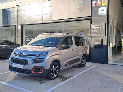 Usado Citroën Berlingo Shine 130 CV (95 kW) 2021 Gris / plata Monovolumen