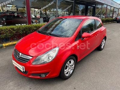 Rojo Usado 2011 Opel Corsa Essentia Berlina | 4500 € (Precio justo)