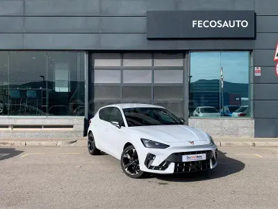 Usado Cupra Leon 204 CV (150 kW) 2025 Blanco Berlina