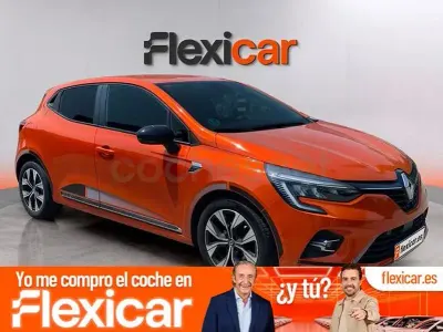 Usado Renault Clio V LIMITED 90 CV (66 kW) 2021 Naranja Berlina