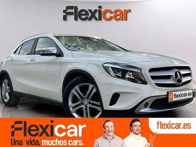 Usado Mercedes GLA220 Style 177 CV (130 kW) 2016 Blanco SUV