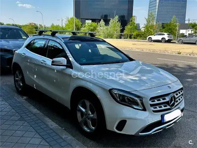 Usado Mercedes GLA180 122 CV (89 kW) 2019 Blanco SUV