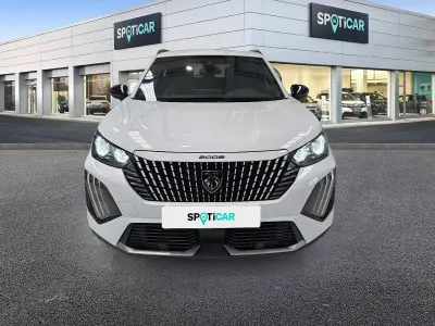 Usado Peugeot 2008 Allure 100 CV (73 kW) 2025 Blanco SUV