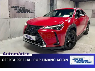 Usado Lexus UX Business Edition 184 CV (135 kW) 2021 Rojo SUV