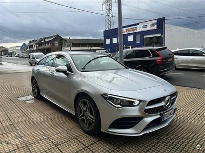 Usado Mercedes CLA220 Shooting Brake 177 CV (130 kW) 2019 Gris / plata Familiar