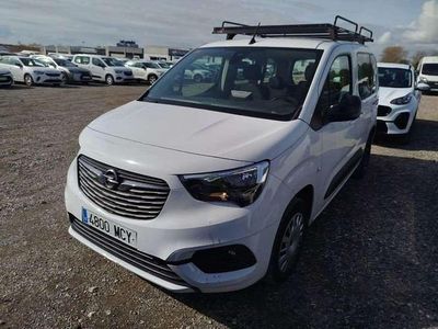 Usado Opel Combo Life Edition+ 102 CV (75 kW) 2022 Blanco Monovolumen