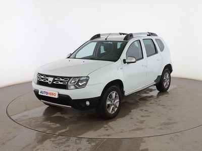 Usado Dacia Duster Lauréate 110 CV (80 kW) 2014 Blanco SUV
