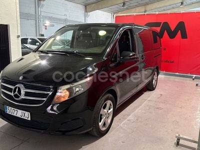 Mercedes V220