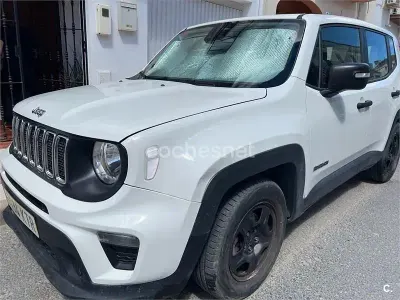 Usado Jeep Renegade Sport 120 CV (88 kW) 2019 Blanco SUV