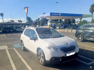 Usado Peugeot 2008 Allure 110 CV (80 kW) 2016 Blanco SUV