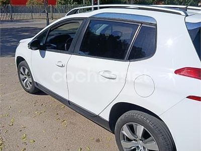 Usado Peugeot 2008 Style 110 CV (80 kW) 2015 Blanco SUV