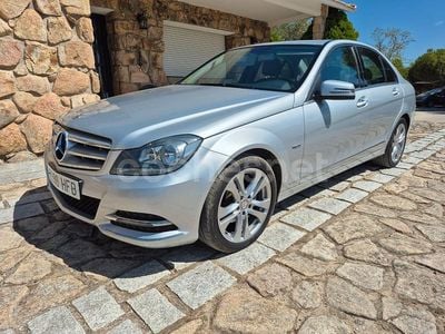 Usado Mercedes C200 Avantgarde 136 CV (100 kW) 2010 Gris / plata Berlina