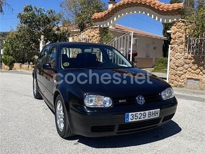 Usado VW Golf IV Highline 150 CV (110 kW) 2001 Negro Familiar