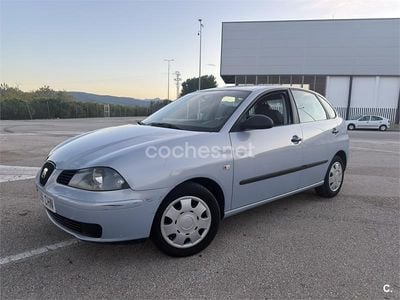 Azul Usado 2003 Seat Ibiza Stella Berlina | 3200 € (Precio justo)