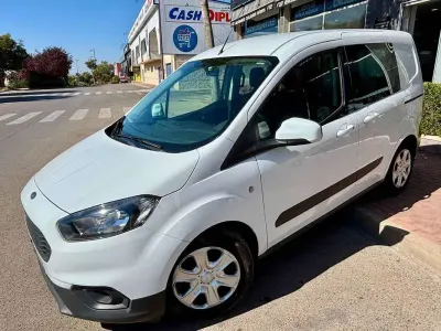 Usado Ford Transit Trend 75 CV (55 kW) 2019 Blanco Van
