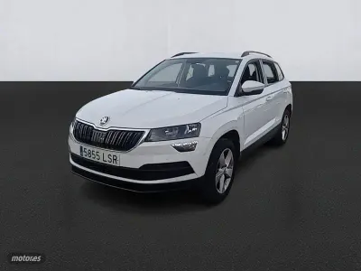 Usado Skoda Karoq Ambition 150 CV (110 kW) 2021 Blanco SUV