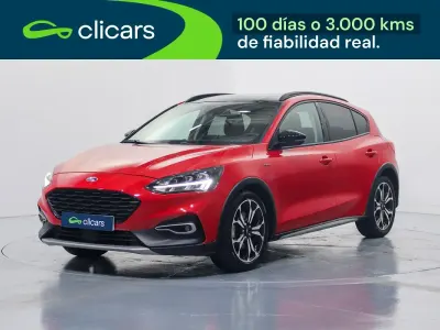 Usado Ford Focus Active 125 CV (91 kW) 2019 Rojo Berlina