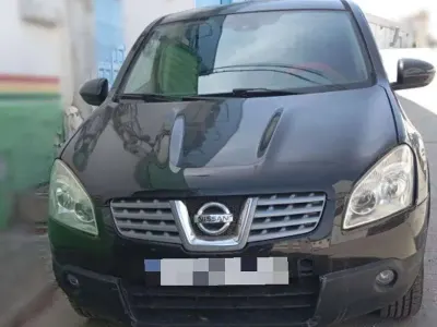 Usado Nissan Qashqai Acenta 116 CV (85 kW) 2010 Negro SUV