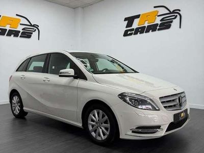 Usado Mercedes B180 109 CV (80 kW) 2014 Blanco Monovolumen