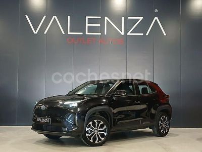 Usado Toyota Yaris Cross Style 116 CV (85 kW) 2024 Negro SUV