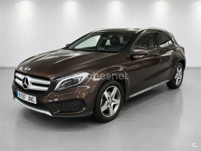 Usado Mercedes GLA200 Urban 156 CV (114 kW) 2015 Marrón SUV