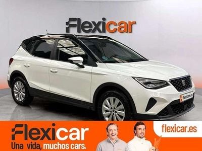 Usado Seat Arona Style 110 CV (80 kW) 2022 Blanco SUV