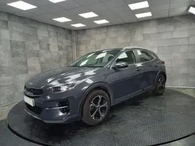 Usado Kia XCeed 141 CV (103 kW) 2021 Gris SUV