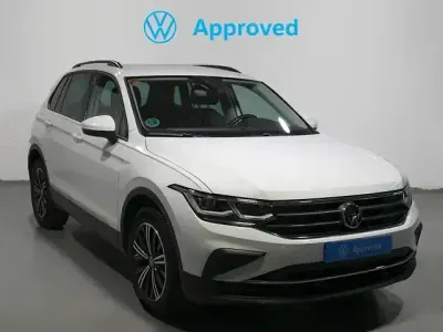 Usado VW Tiguan Life 150 CV (110 kW) 2021 Blanco SUV