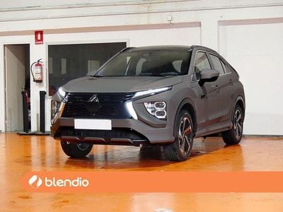 Gris Usado 2024 Mitsubishi Eclipse Cross SUV | 39.900 €