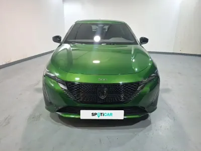 Usado Peugeot 308 GT 130 CV (95 kW) 2023 Verde Berlina