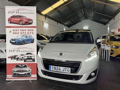 Usado Peugeot 5008 Allure 120 CV (88 kW) 2016 Blanco Monovolumen