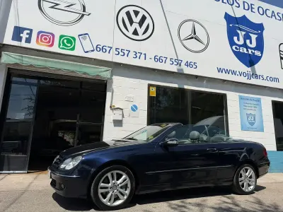 Usado Mercedes CLK320 Avantgarde 224 CV (164 kW) 2009 Azul Descapotable