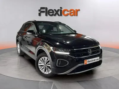 Usado VW T-Roc 110 CV (80 kW) 2023 Negro SUV