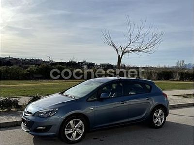 Usado Opel Astra Excellence 165 CV (121 kW) 2015 Azul Berlina