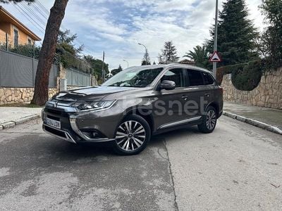 Usado Mitsubishi Outlander 150 CV (110 kW) 2020 Beige SUV