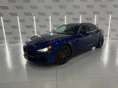 Usado Maserati Ghibli 410 CV (301 kW) 2015 Azul Berlina