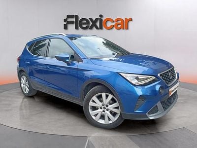 Usado Seat Arona Xperience 110 CV (80 kW) 2022 Azul SUV