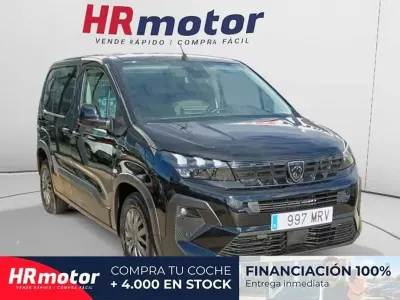 Usado Peugeot Rifter Allure 131 CV (96 kW) 2024 Negro Monovolumen