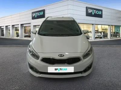Usado Kia Ceed GT 136 CV (100 kW) 2016 Blanco Familiar