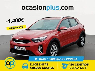 Usado Kia Stonic 100 CV (73 kW) 2022 Rojo SUV