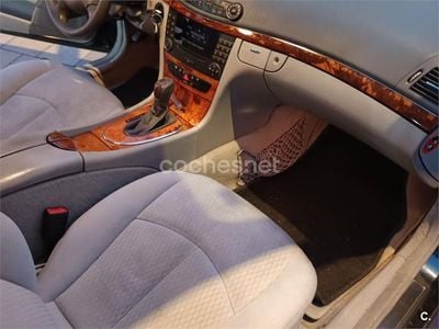 Mercedes E320