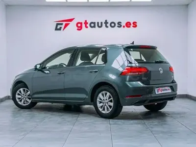 Usado VW Golf Sportsvan Edition 110 CV (80 kW) 2017 Gris / plata Monovolumen