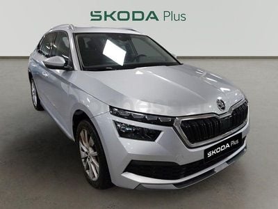 Usado Skoda Kamiq Style 150 CV (110 kW) 2022 Gris / plata SUV