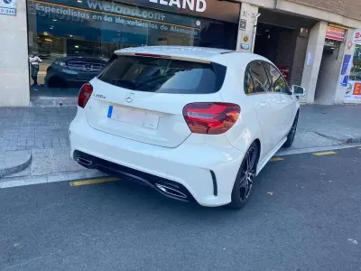 Begagnad Mercedes A200