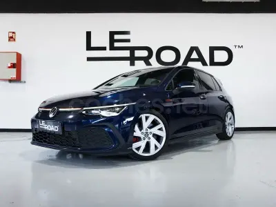 Usado VW Golf VIII GTI 245 CV (180 kW) 2022 Azul Berlina